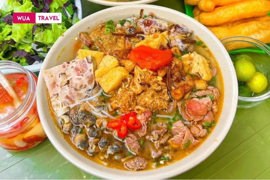 Crab noodle soup - rich flavors of Vietnamese rustic cuisine