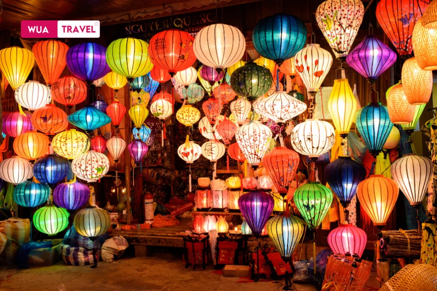 Hoi An lanterns - brilliant lights of the ancient town