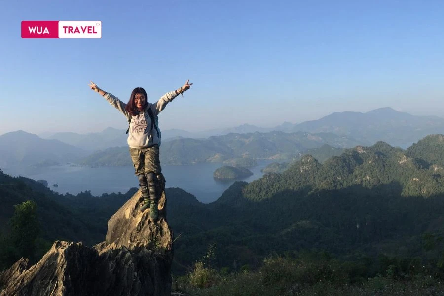 Pha Luong mountain peak - majestic rooftop of Son La province