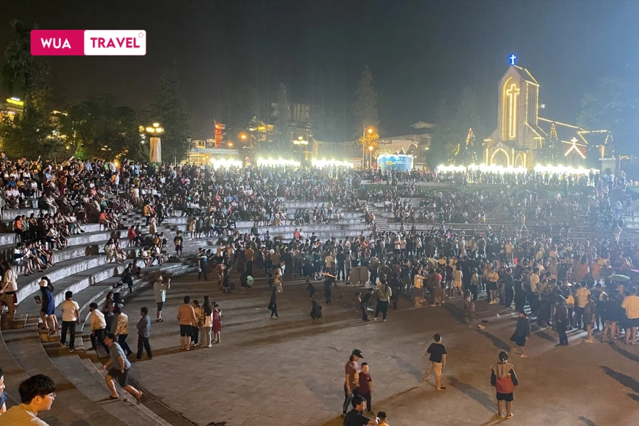 Sapa Love Market at night – a lively scene filled with cultural charm.