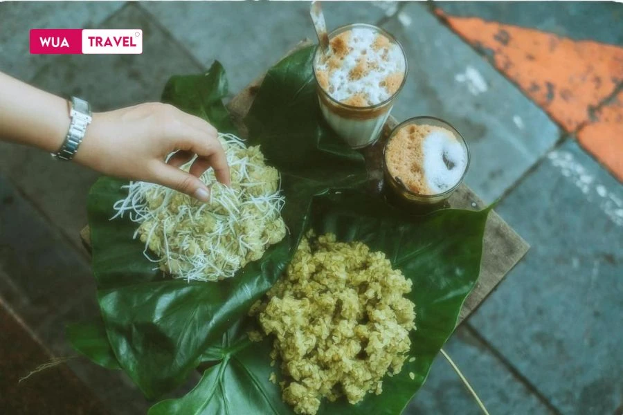 Green rice sticky rice – a traditional taste of Hanoi’s autumn.