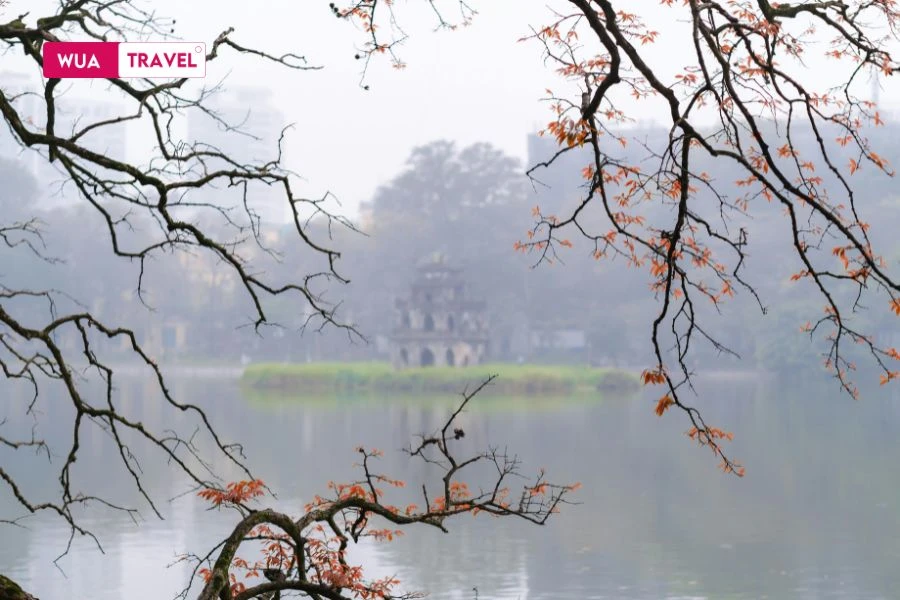 Hoan Kiem Lake in winter – serene beauty in the heart of Hanoi.