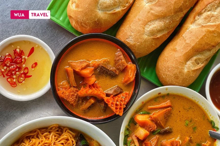 Pha Lau – a flavorful street food delicacy from Saigon.