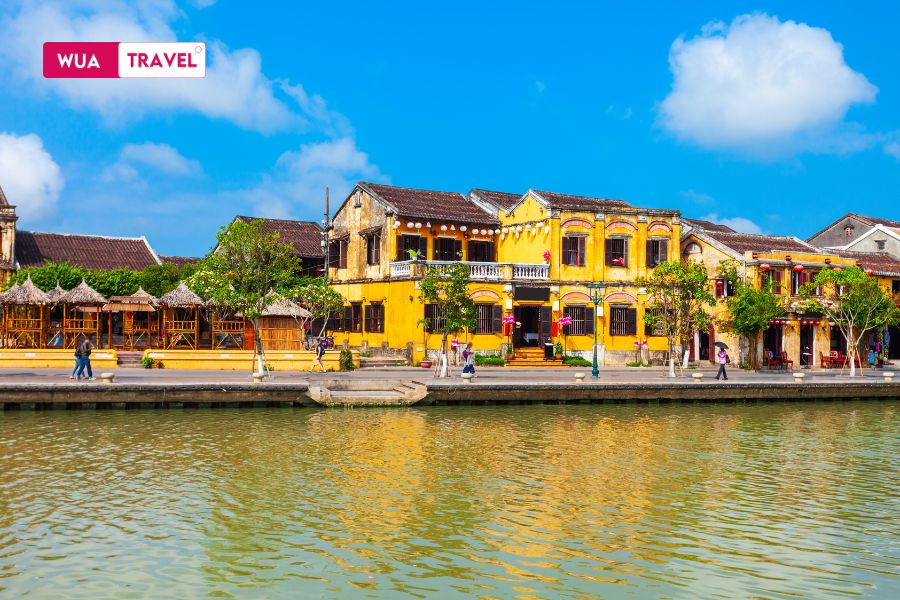  Vietnam in December – cool weather, perfect for festive celebrations and exploration.